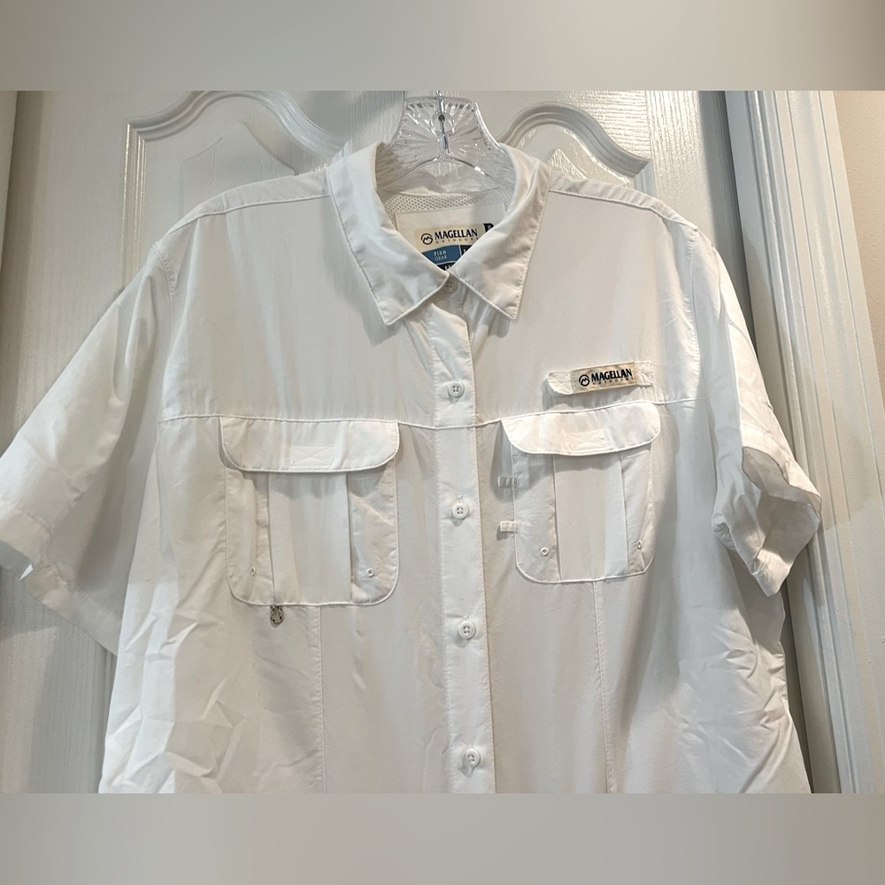 Magellan Outdoors Fish Gear Relaxed Short Sleeve Shirt & Tank Top -2 Piece Set
